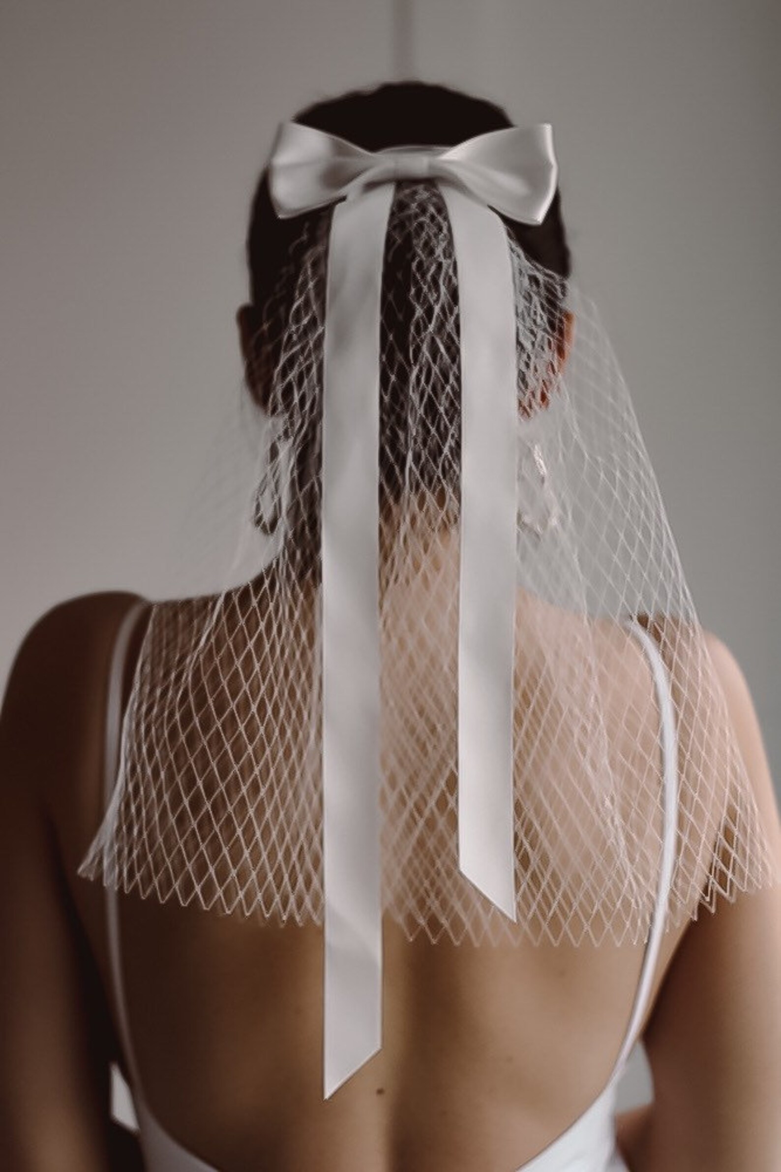 Florence Bow Bridal Veil White