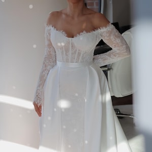 Detachable Mikado Satin Wedding Overskirt: Bridal Gown Accessory