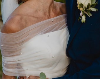 Pearl Tulle Bridal Shawl: Off-the-Shoulder Wedding Wrap