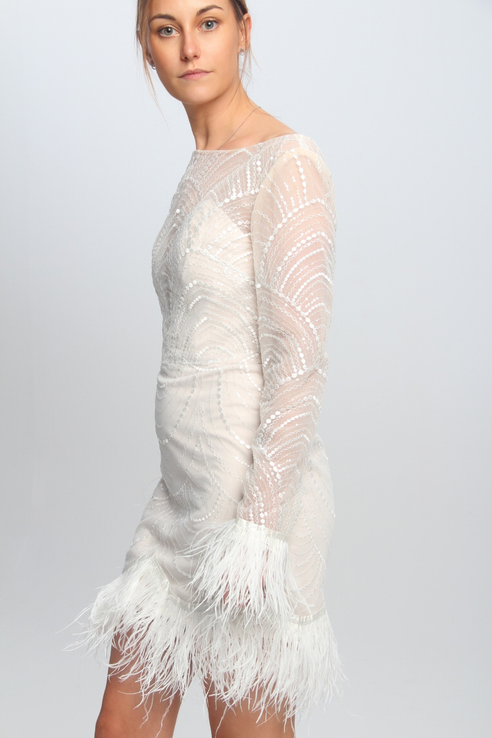 Luxurious Feather Trimmed Wedding Dress, Feathered-trimmed Wedding Mini ...