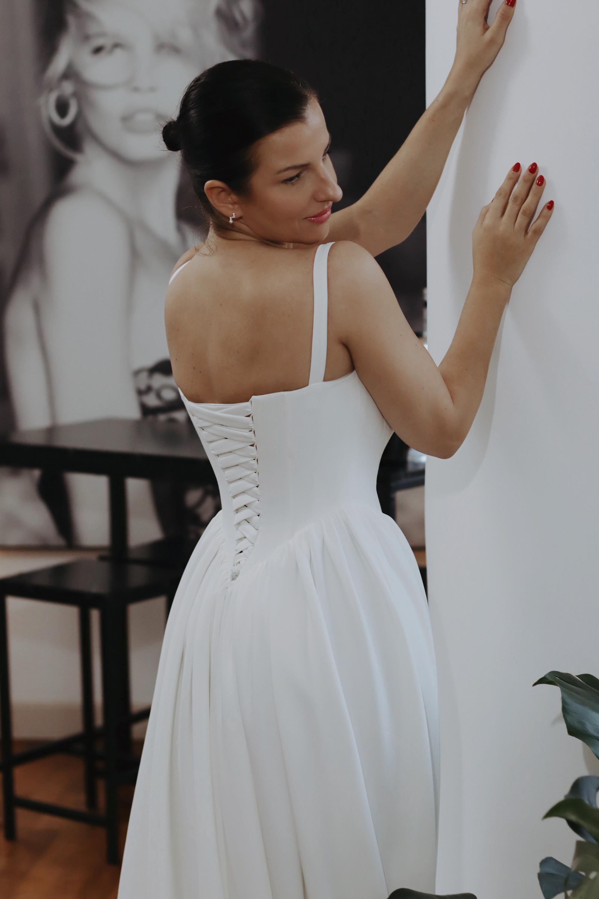 Luxury Crepe Basque Waist Wedding Dress: Corset Bridal Gown Luxury Crepe Basque Waist Wedding Dress: Corset Bridal Gown