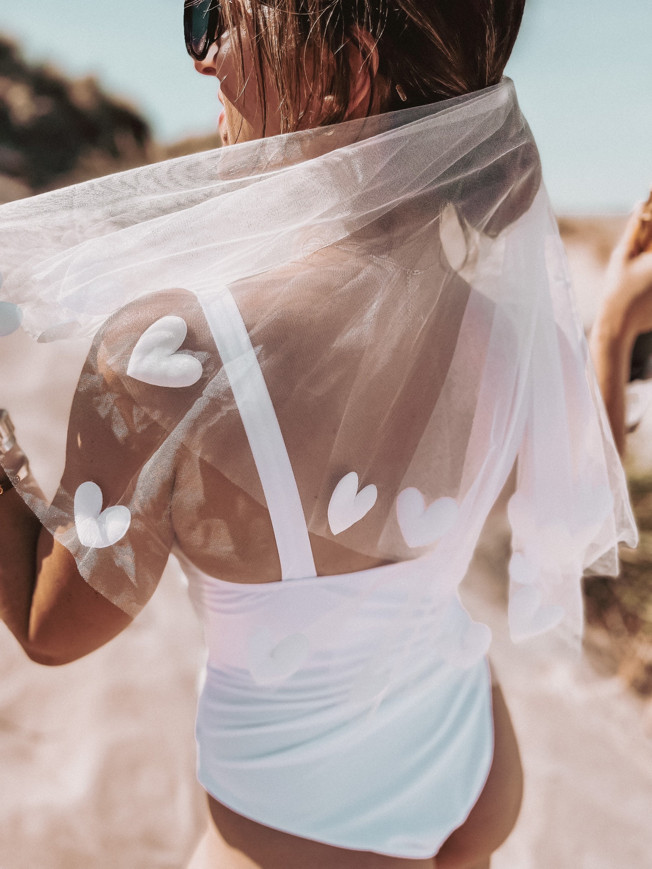 Tulle Heart Wedding Veil: Short Bridal Veil with Metal Comb