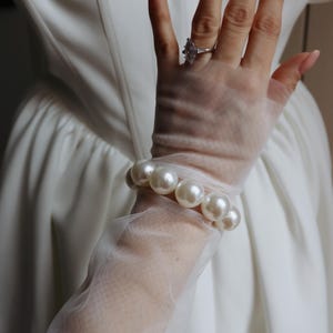 Guantes de boda sin dedos de tul perlado, Guantes de boda sin dedos blancos con perlas, Guantes de novia sin dedos, Guantes de novia con perlas, Mangas de novia