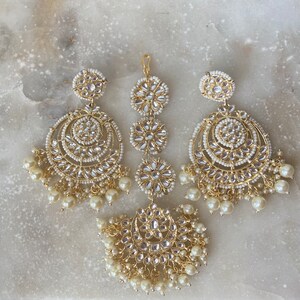 Boucles d'oreilles Chaandbali avec Maangtikka