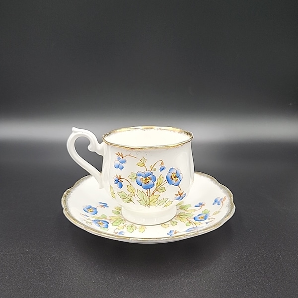 Vintage Royal Albert Crown China Blue Pansie Hampton Tea Cup & Saucer 8552