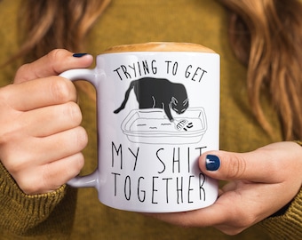 Taza de gato "Intentando poner mi vida en orden", Humor para adultos, Caca de gato graciosa, Arena para gatos, Regalos para amantes de los gatos, Regalo para gente desordenada