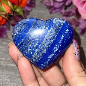 Beautiful Lapis Lazuli Heart - Lapis Lazuli Puffy Heart Carving - Ethically Sourced from Pakistan