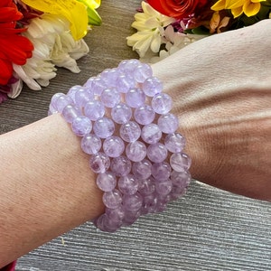 Beautiful Lavender Jade Bracelet - One (1) High Quality Brazilian Lavender Jade Beaded Bracelet