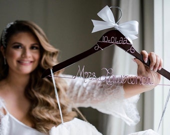 Wedding Hanger with Date, Wedding Hanger, Custom Bride Hanger, Personalized Gift, Mrs Hanger, Bridal Shower, Name Hanger, Engagement Gift