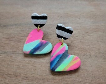 stripe hearts stud earrings