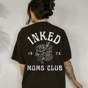 Mom Comfort Colors Shirt, Cool Mom Club, Mothers Day Gift for Moms With Tattoos, Mom Life, New Mom Gift, Moto Edgy Grunge, Oversized Tee
