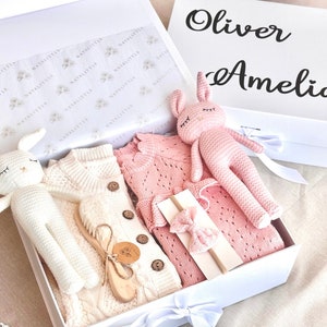 PERSONALIZED Twin gift box, Twin boy girl gift, Baby shower twin gift set, Baby twins gift box, Newborn twin gift set, Twin babies gift box