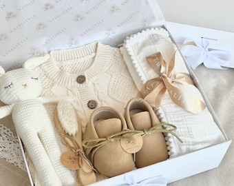 Personalized Baby Gift Box, Baby boy gift, Newborn gift, Baby shower gift, Baby gift box, Newborn hamper beige, Baby gift gender neutral