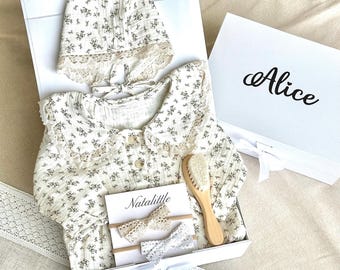 Personalized Baby Girl Gift Set, Baby shower gift, Baby girl gift box, Baby arrival gift, Baby gift floral, Newborn hamper, Baby gift set