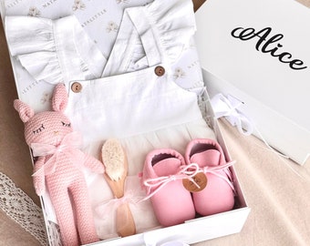 Personalized Baby Girl Gift, Baby shower gift, Newborn girl gift, Baby girl hamper, Baby gift box, New parents gift, Gender reveal gift set