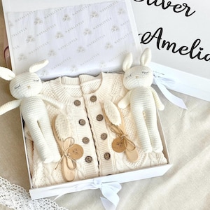 Personalized Twin baby gift box, Gift for twin babies, Twin boys gift set, Twin baby gift, Twin baby gift set, Twin gift box, Welcome twins