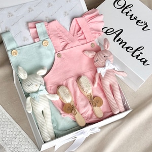 Personalized twin babies gift box, Twin gift set, Twin boy girl gift, Baby shower gift for twins, Twin babies gift, Welcome new twins gift