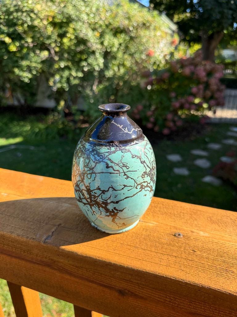Vase Raku En Céramique Fait Main – R. H. Jones – Motif Cheval – Art Américain Contemporain