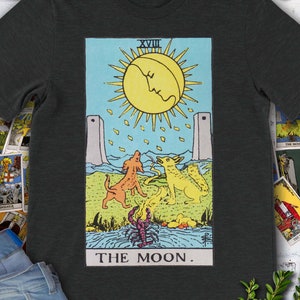 Camiseta original de Rider Waite con carta del Tarot Vintage La Luna dibujada a mano.