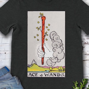 Vintage Tarotkaart Ace of Wands - origineel handgetekende Rider Waite Deck T-shirt