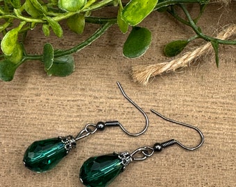 Earrings Emerald Green and Gunmetal  Boho Dangle Earrings, Small Dangle Earrings, Minimalist, Gift for Her, Hypoallergenic ear wires