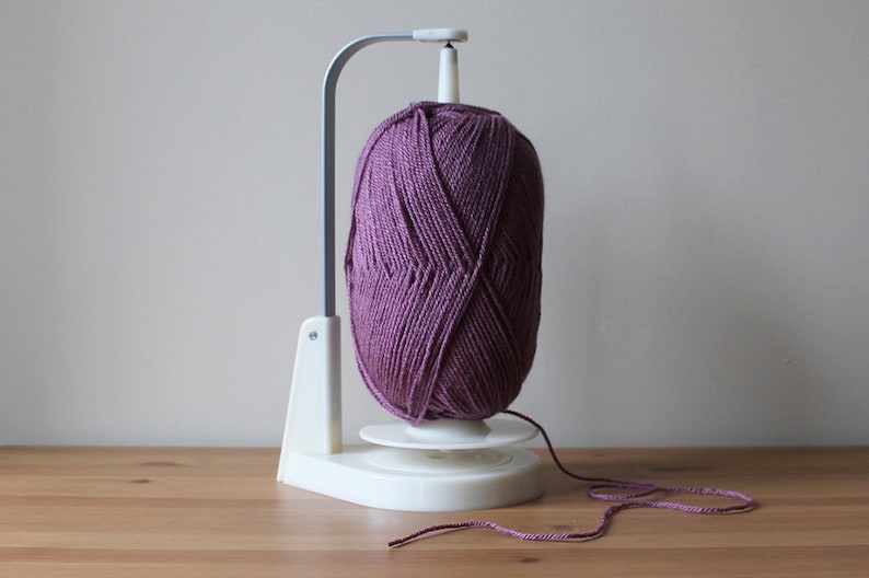 Original Wool Jeanie Pendulum Yarn Knitting and Crochet Yarn