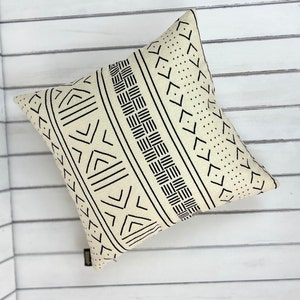 African Mudcloth Pattern Biege Pillow Cover, biege Cushion Covers, Cream Velvet Cushion Case, Mudcloth Pillow, African Pillow