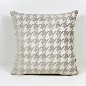 Luxury Biege Houndstooth Woven Pillow Cover, Decorative Linen Throw Pillow Cover,Euro Sham, Handmade Pillowcase, Housewarming Gift for Her