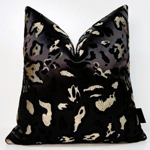 Housse de coussin léopard marron foncé de luxe, Oreillers léopard en tissu tissé, Oreiller brun amer-noir-or, Oreiller double face léopard, Toutes les tailles