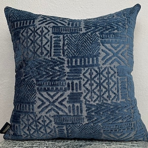African Mudcloth Pattern İndigo Blue Velvet Pillow Cover, Navy Blue Velvet Cushion Case, Navy Pillow Cover, Mudcloth Pillow, African Pillow