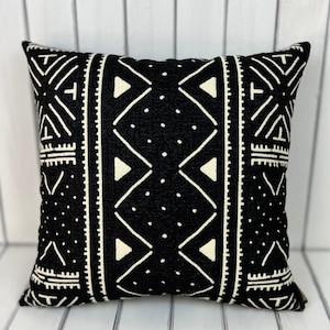 Housse de coussin tissu africain noir, housses de coussin noires, coussin tissu de boue, coussin africain