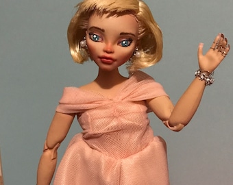 Billie Eilish Met Gala 2021 Gown Holiday Barbie Marylin Monroe