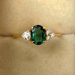 Vintage Teal Sapphire Ring, Oval Cut Sapphire Engagement Ring, Art Deco Teal Sapphire Wedding Ring, 14k Gold Unique Sapphire Ring For Her.
