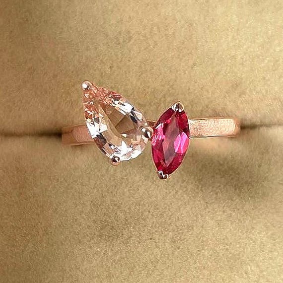 ピンクサファイアとピンクトルマリンのリング、ツーストーンリング