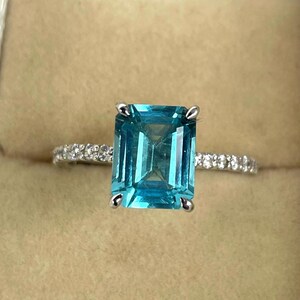 Aquamarine Ring, Emerald Cut Aquamarine Engagement Ring, Vintage Aquamarine Pavè Ring, Gold Ring, Blue Aquamarine Proposal Ring For Her .