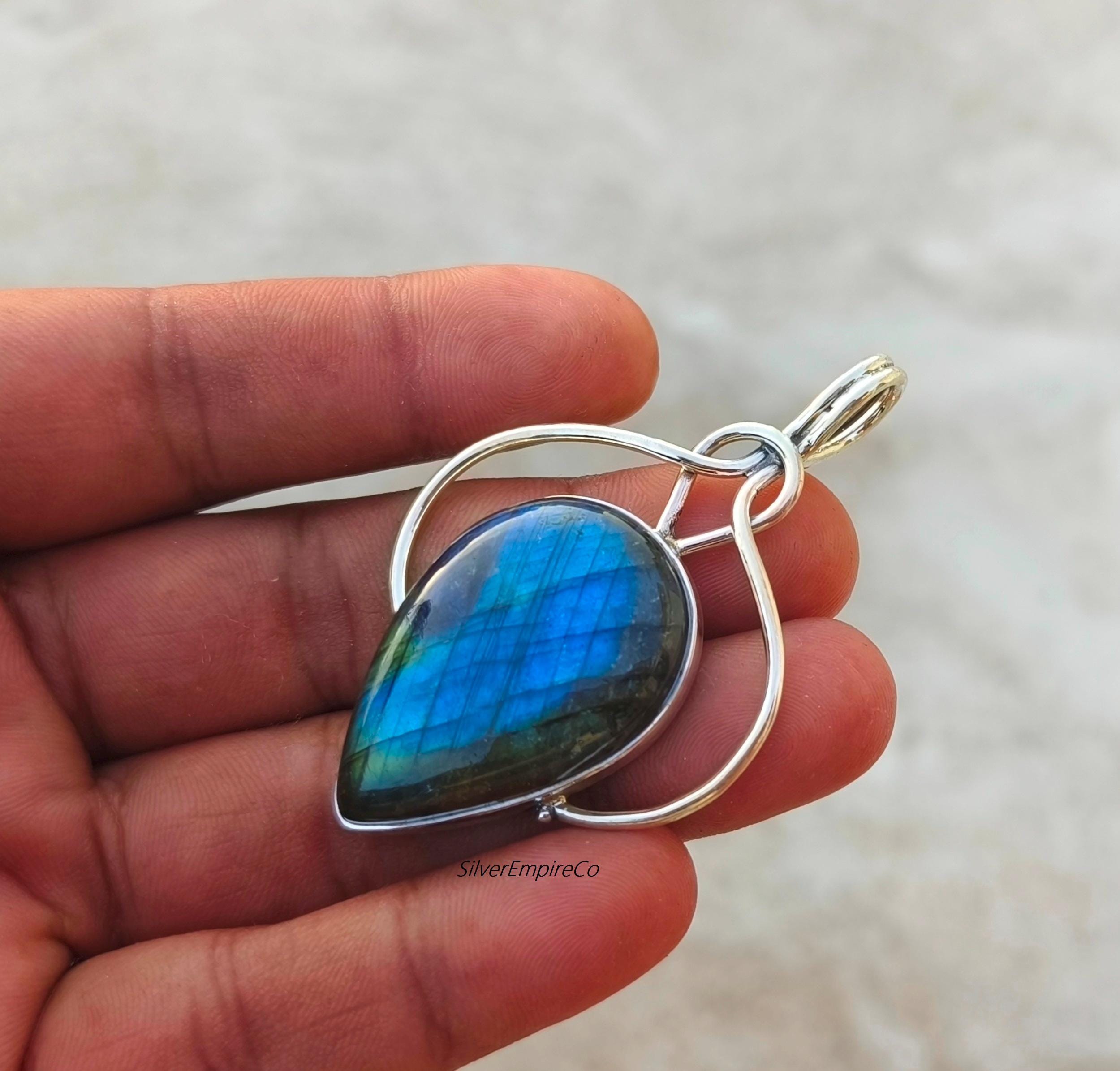 925 Sterling Silver Labradorite Pendant – Oval Blue Flash Gemstone, Bezel Set