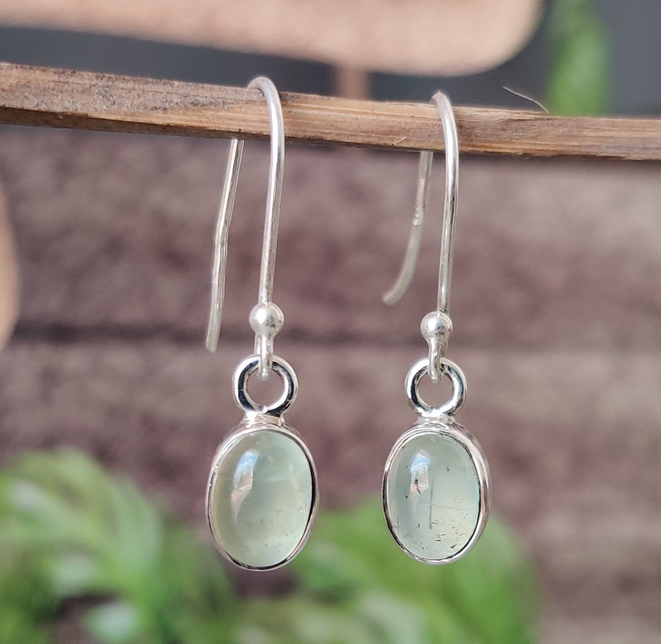 Orecchini pendenti pendenti in argento sterling con pietre preziose naturali da donna fatti a mano Orecchini con perline a sfera da 12 mm | Regalo per donne, ragazze (Agata verde
