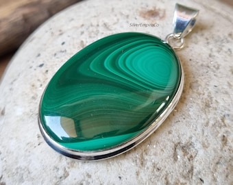 Ciondolo in malachite: gioielli boho fatti a mano in argento sterling 925