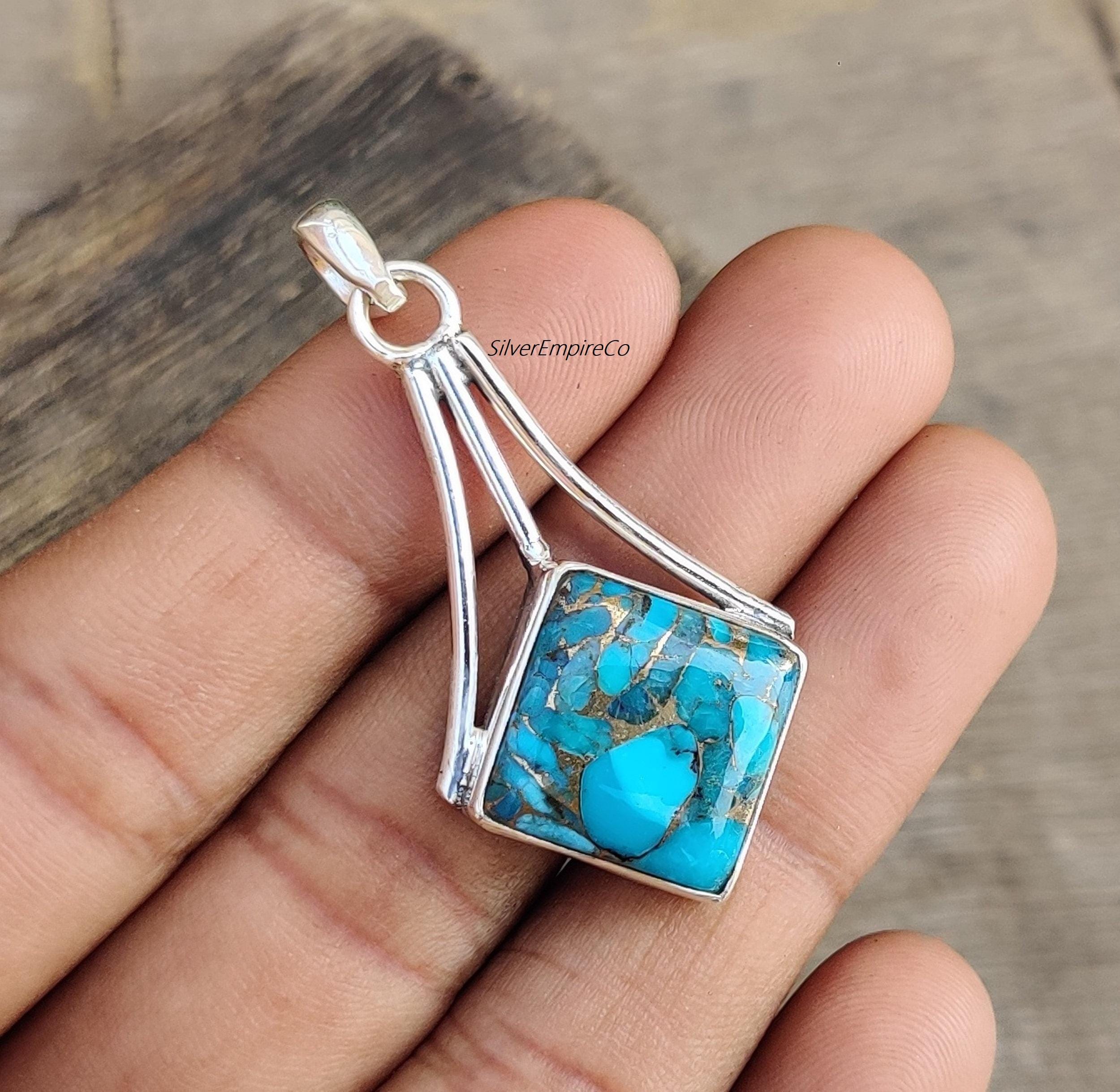 Ciondolo turchese e blu - Gioielli - Ciondoli - di La dama del Po | su Ciondolo turchese e blu - Gioielli - Ciondoli - di La dama del Po | su