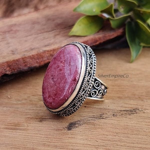 Anello ovale con rodonite: ciondolo boho in argento sterling 925