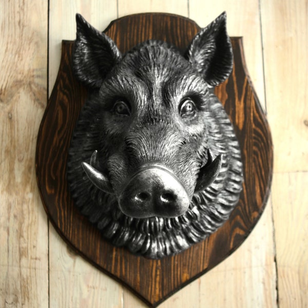 Hunting decor, boar head sculpture. Present for hunter