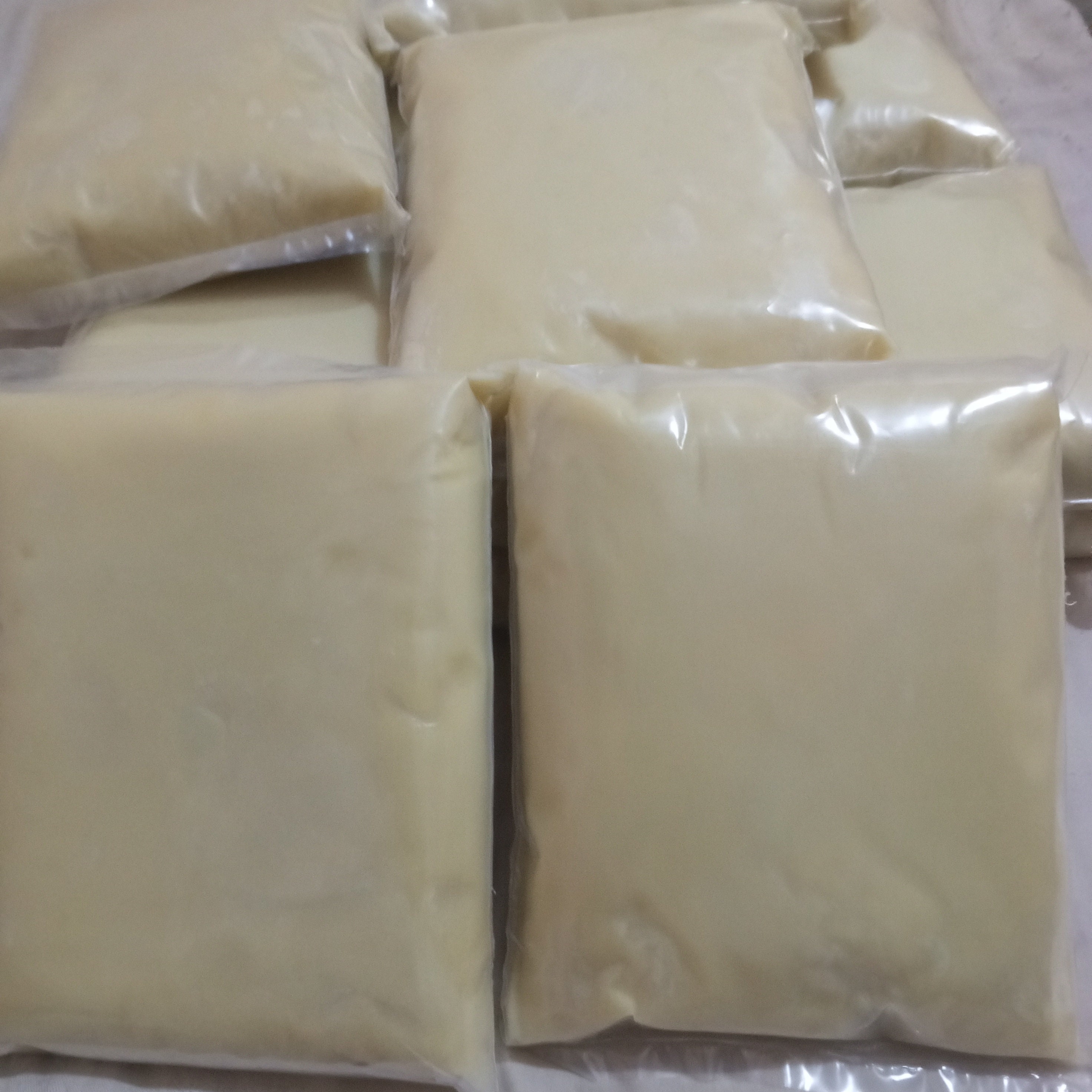 100% pure Shea butter, Ivory Shea butter from Ghana, Unrefined Shea butter, African Shea butter, unscented cream