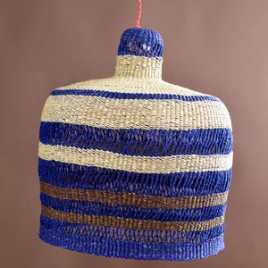 Handwoven ceiling light holder, straw pet lampshade, Bolga lampshade, diffusing light lampshade, wicker bulb shade, chandelier light art