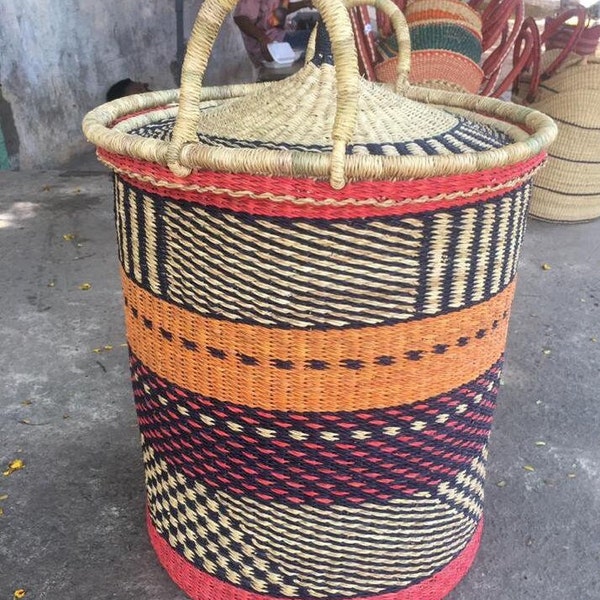 Handwoven laundry basket with lid, Xxl large laundry basket, floor hamper, Big wicker storage basket, Bolga basket, cloth storage organizer