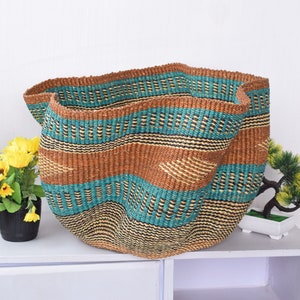 Handwoven storage bowl| Bolga storage basket| natural decor basket| home decor basket| straw art basket| kitchen storage basket