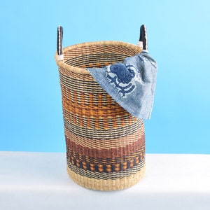 Tall laundry basket with handle, woven floor hamper, customized wicker storage basket, large bedding storage, eco-friendly laundry organizer