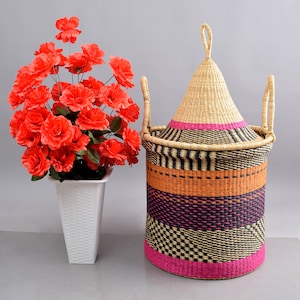 Wicker laundry basket with lid, large laundry basket, small floor hamper, Big storage basket, cloth storage organizer, fabric storage basket