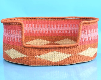 Bolga handmade Dog basket| Xxl large dog bed| Large dog pet bed| puppy crate| Comfortable handwoven dog basket| Dog bed large dogs
