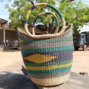 Shopping basket bag| u-shopper basket| handwoven straw  basket| market basket| groceries shopper basket| straw vegan basket| beach basket