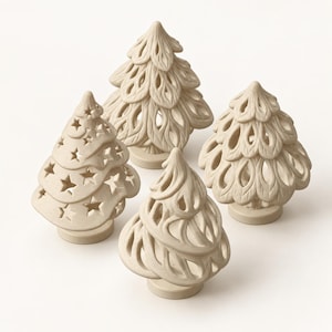 Könnte beinhalten: Ein Set aus vier cremefarbenen Keramik-Baumfiguren mit filigranen Ausschnitten. Ein Baum ist mit sternförmigen Aussparungen versehen, während die anderen drei blattartige Muster aufweisen. Jedes Stück steht auf einem runden Sockel mit matter Oberfläche.